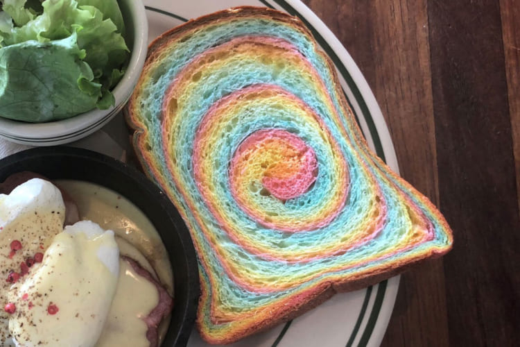 虹色のパン