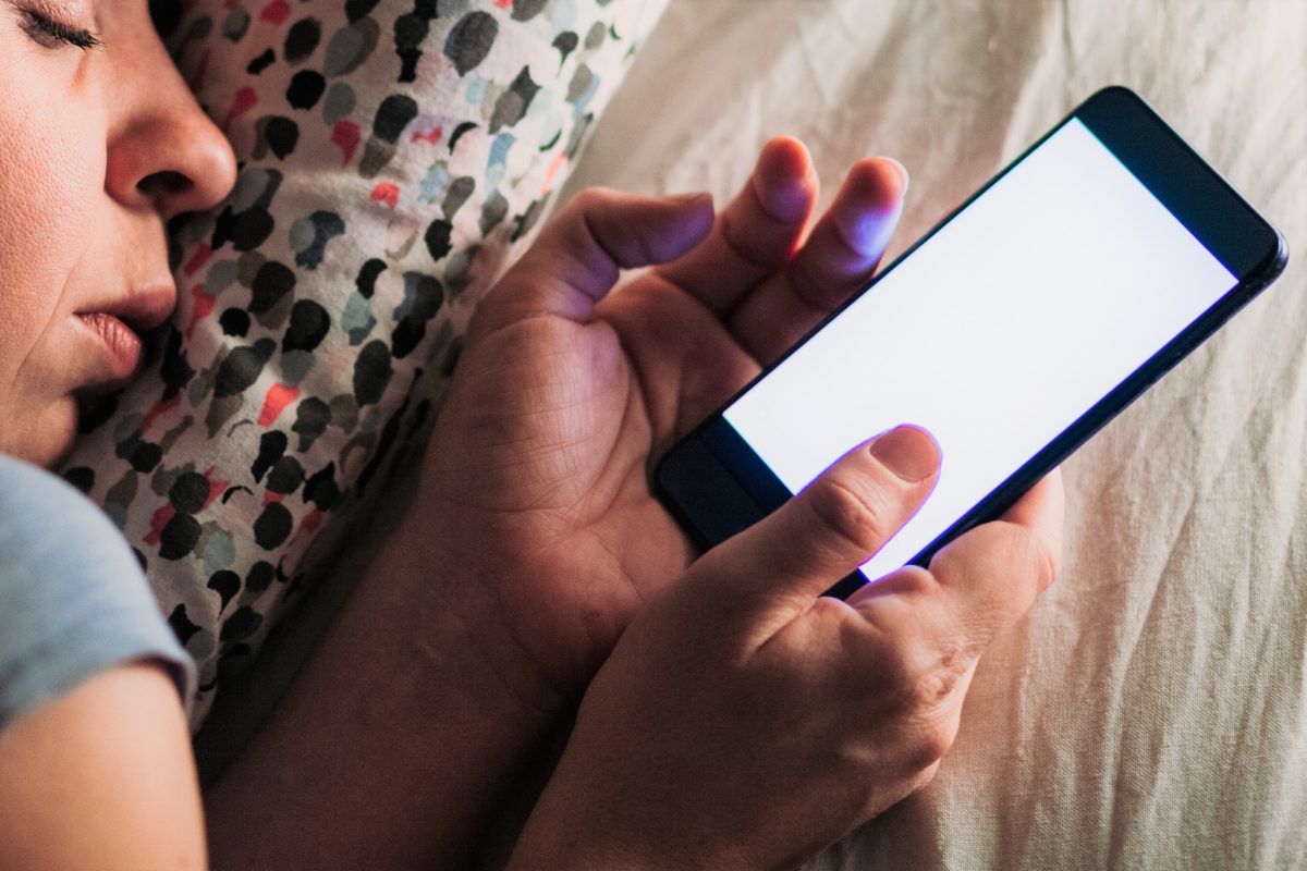 切るタイミングに困る おやすみ電話の注意点や方法 Fumumu