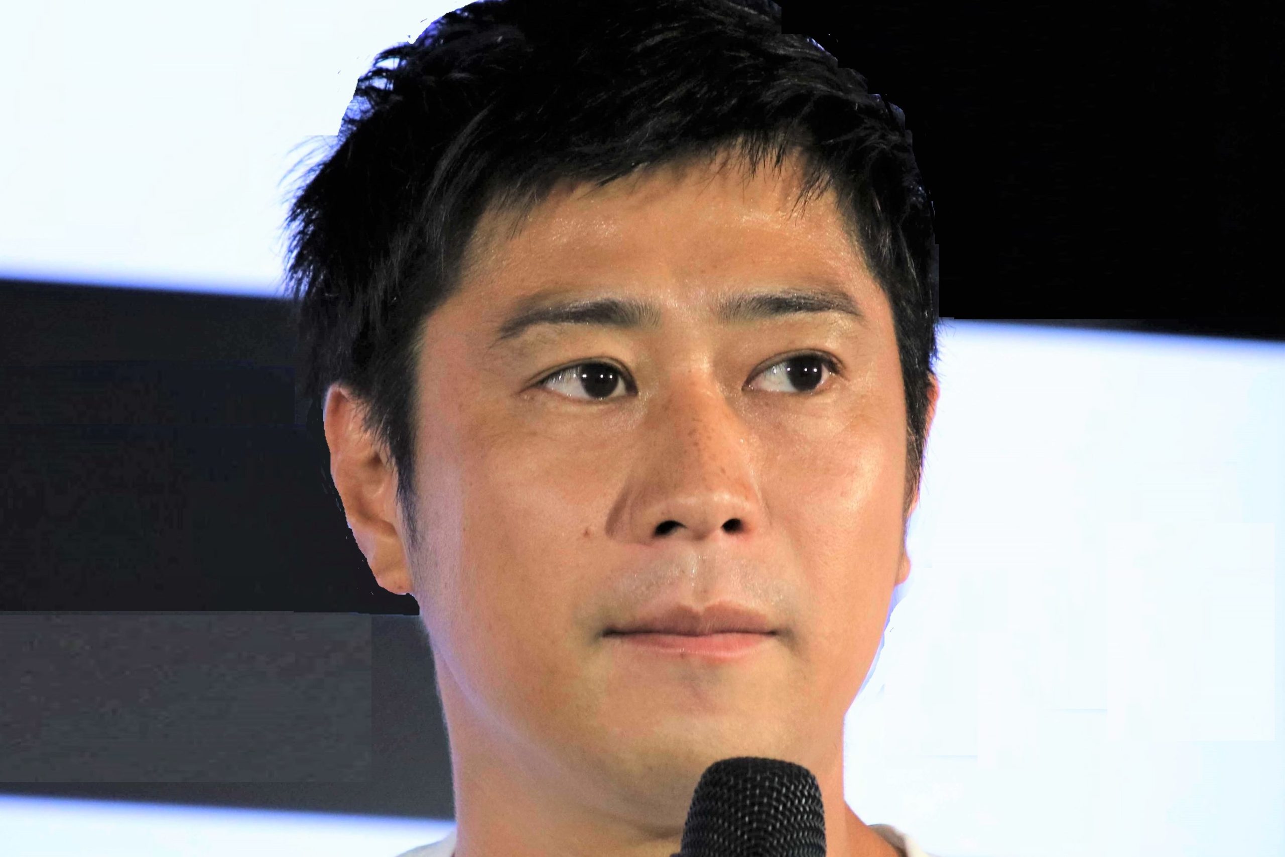 パンサー尾形が向井からブーイング 菅のモテっぷりとは真逆の 上っ面 Fumumu