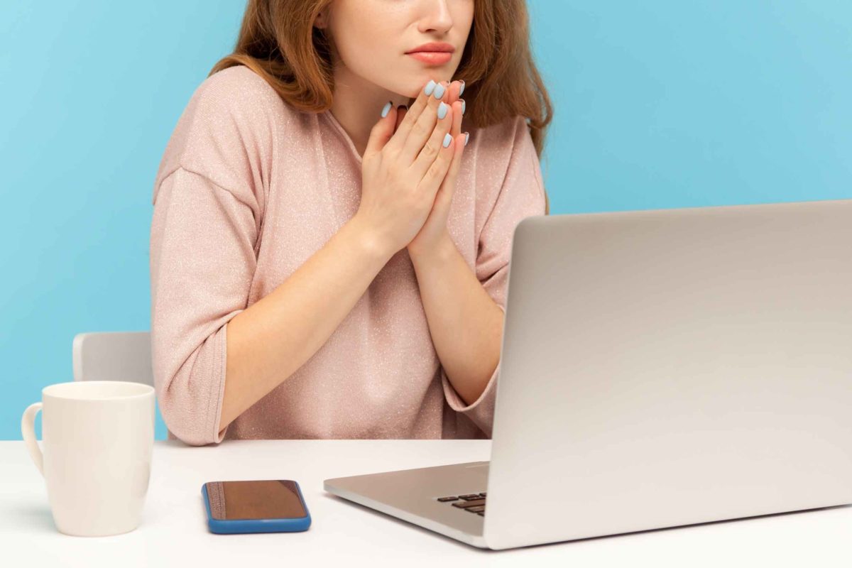 好きな先輩に良く思われたくて 職場で他人のミスをかぶった理由 の要約