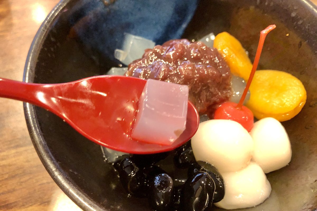 ジョナサン　黒豆白玉あんみつ