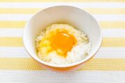 辻希美・長女の「卵かけごはんの食べ方」が激うま　生卵に“あるもの”をかける