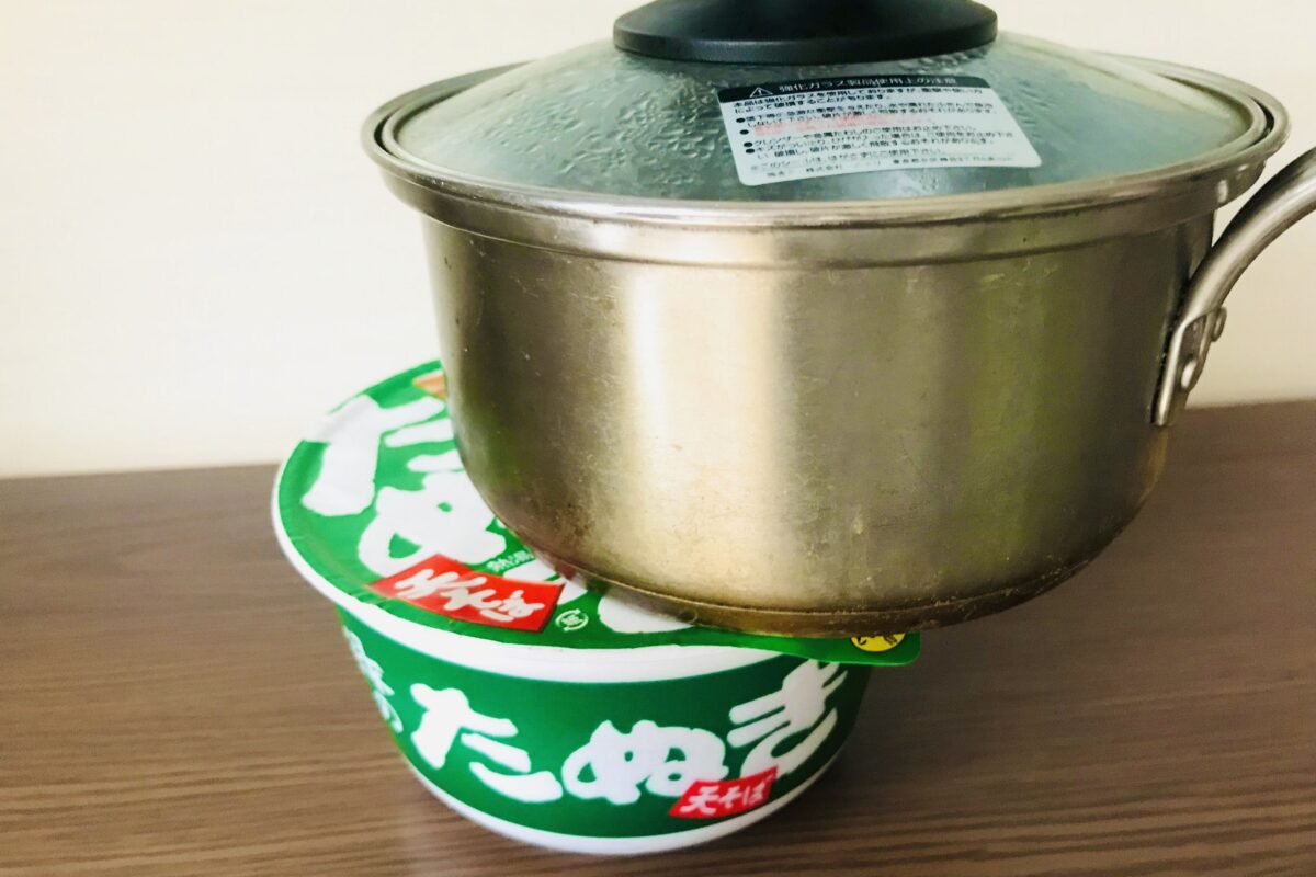 カップ麺フタ